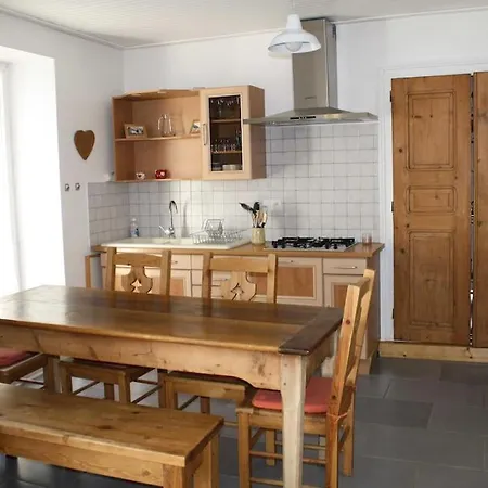 Du Penon - Aillon-le-jeune, Margeriaz - Maison De Village * アイヨン・ル・ジュンヌ